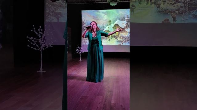 "Три белые коня" исполняет Марианна Трофимова.. смотреть онлайн