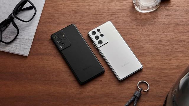 Samsung S21 Ultra VS Samsung S20 FE смотреть онлайн