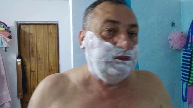 Бритьё опасной бритвой Волга 62г смотреть онлайн