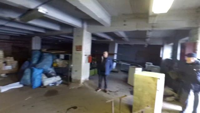 Сдаем хлам из гаража. Сдаем металл, медь, аккумлятор, холодильник смотреть онлайн