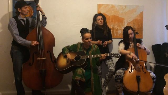 Ом Ма Ни Пад Ме Хунг смотреть онлайн