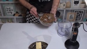 Домашний паштет из куриной печени с морковью и луком.