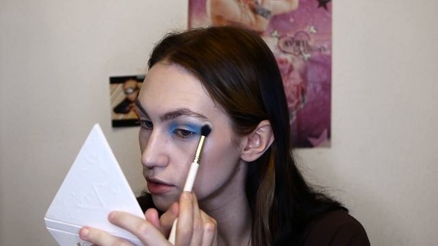 делаю макияж вдохновленный песнями гарри стайлса смотреть онлайн