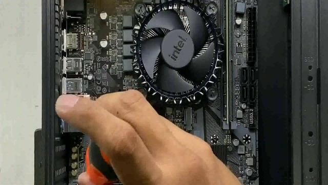 Intel 12th Gen Pentium Dual Core G7400 GIGABYTE H610M H-V2 Desktop PC Build 20,000rs? смотреть онлайн