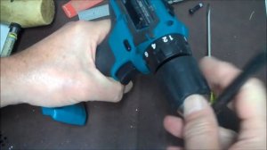 How To Remove The Chuck From A Makita Cordless Drill