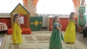 Песня «А я  чайничала»