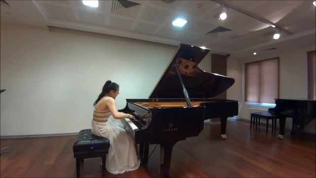 Hoang Pham Tra Mi - F.Chopin Etude no.2 op.10, Preludes no.15&16 op.28, Sonata op.58 (1,2 mvts.) смотреть онлайн