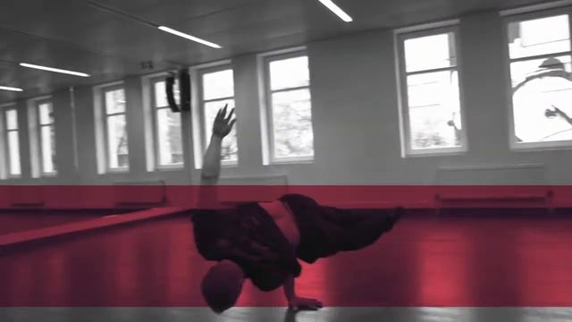 THE SERET CREW АКРОБАТИЧЕСКОЕ ШОУ смотреть онлайн