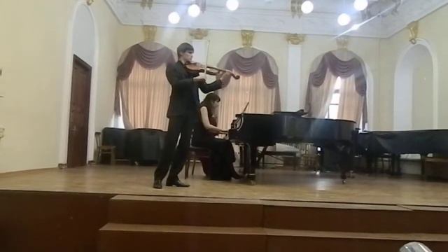 Р. Шуман "Сказочные картины" для альта и фортепиано смотреть онлайн
