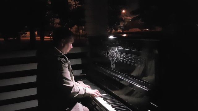 Sting - Shape Of My Heart - Piano cover - Street piano смотреть онлайн
