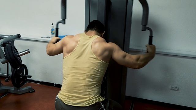 РАЗВЕДЕНИЕ РУК В ПЕК ДЕК ПО АПОКРИФУ(трапеции, ромбовидные) упражнение для трапеций #shorts смотреть онлайн