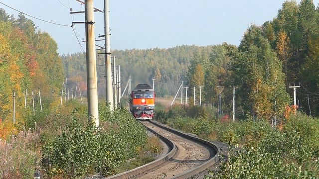 ТЭП70-0553 с пригородным поездом Екатеринбург-Пасс. — Верхний Уфалей смотреть онлайн