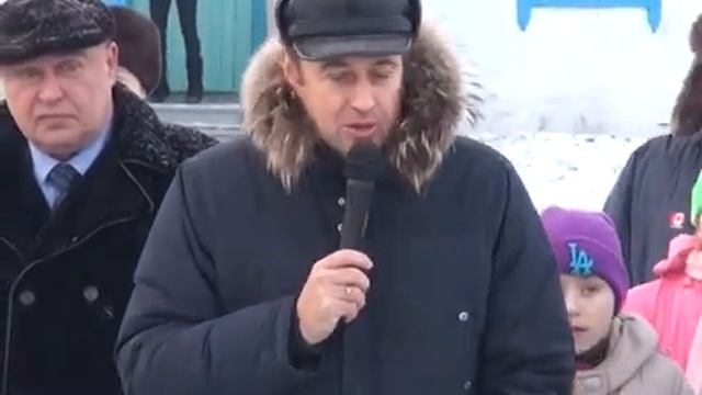 новая хоккейная коробка смотреть онлайн