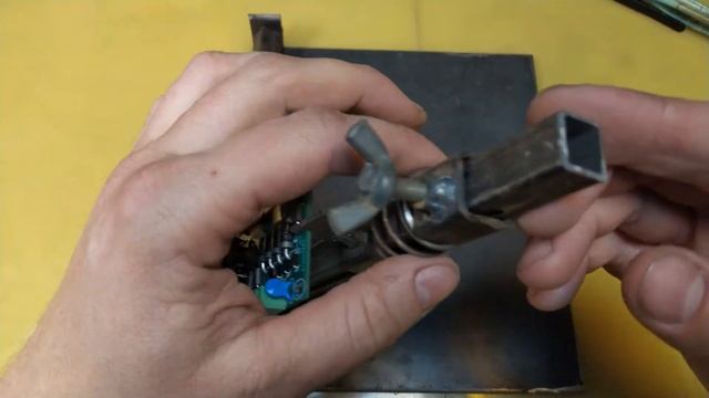 Как выпаять СМД микросхему смотреть онлайн