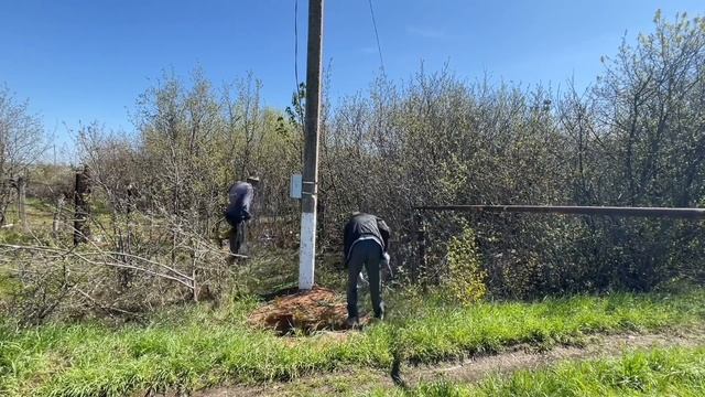 #32 МЫ купили ЗАБРОШЕННУЮ ДАЧУ/ Почти РАСЧИСТИЛИ дачу!!! смотреть онлайн