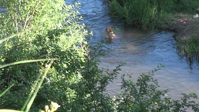 18+: Сплав по Анграпе и купание в реке смотреть онлайн