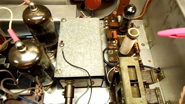 Самодельный радиопередатчик / радиостанция на лампах. 3мгц (90/100 метров). смотреть онлайн