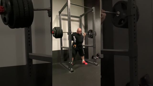 Przysiady 210 kg x 2 w wieku 58 lat polecam!!! смотреть онлайн