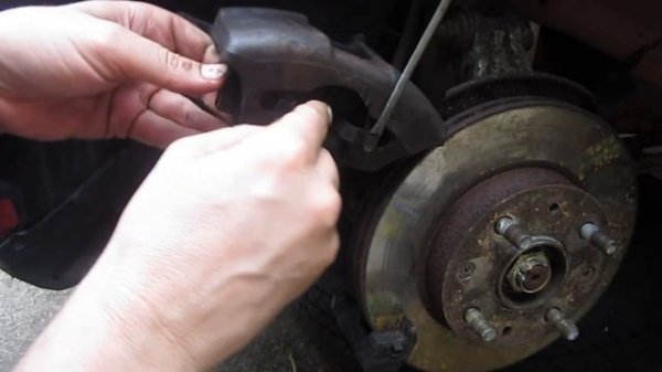 Honda Insight: How to Replace Brake Pads