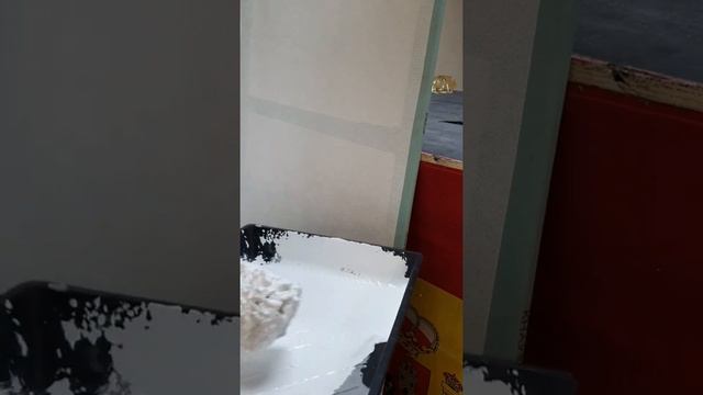 Реально или нет? Возможно ли нанести краску без шагрени , валиком с длинным ворсом? смотреть онлайн