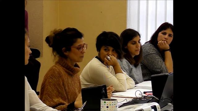 ¿Qué es el empoderamiento? - Miriam Herbón en el máster de Deusto смотреть онлайн