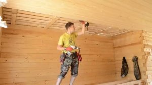 Отделка потолка (имитация бруса)