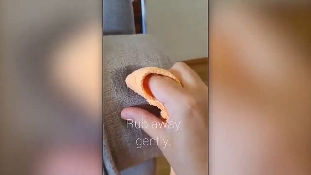 Женщина легко очистила разрисованный ручкой диван: революционный метод смотреть онлайн