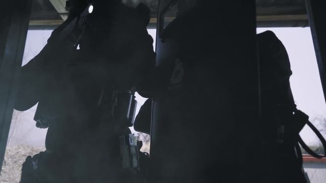 Most realistic PC game | Ready or Not смотреть онлайн