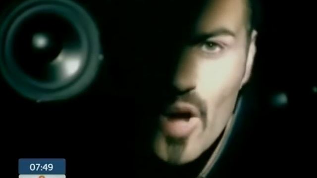 Сегодня празднует свой день рождения легендарный певец Джордж Майкл смотреть онлайн