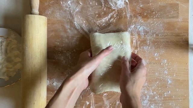 Паштел-де-ната | Самый популярный португальский десерт смотреть онлайн