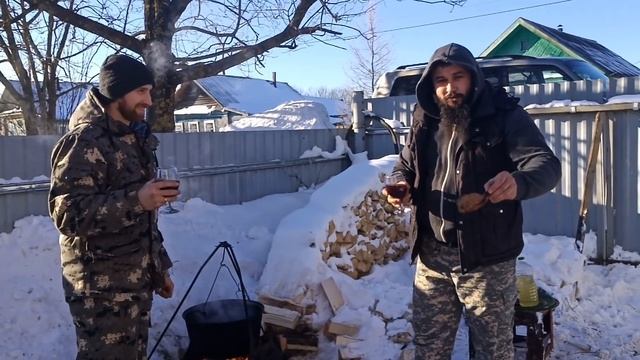 Гусь с капустой в казане на костре смотреть онлайн