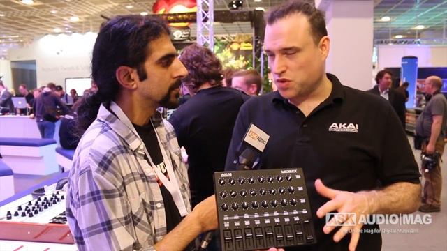Akai MIDIMix Hands-on at Musikmesse 2015 смотреть онлайн