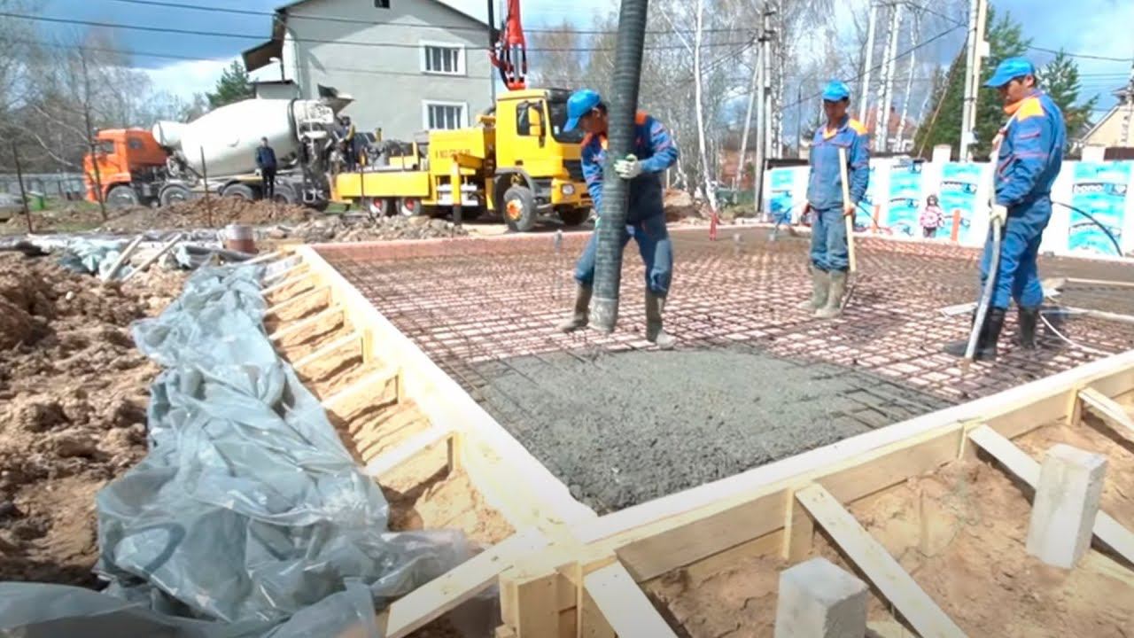 ЗАЛИВКА ПЛИТНОГО ФУНДАМЕНТА. ДОПОЛНИТЕЛЬНОЕ УСИЛЕНИЕ ПЛИТЫ В ЗОНЕ СЛАБОГО ГРУНТА смотреть онлайн