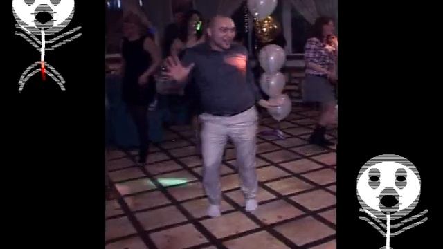 На свадьбе - я должен танцевать смотреть онлайн