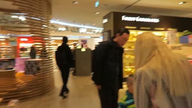 Летим в Хургаду. Аэропорт во Франкфурте и наши покупки в Duty Free.Frankfurt Airport.Duty Free))) смотреть онлайн