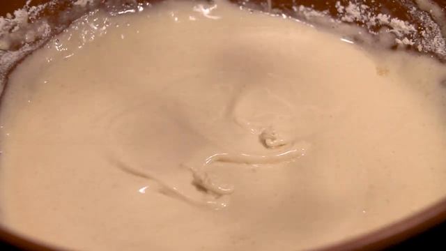 Мягкий и сочный яблочный пирог. Очень легко готовить / Soft and juicy apple pie. Very easy to cook смотреть онлайн