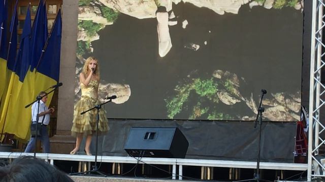 На вулиці скрипка грає смотреть онлайн