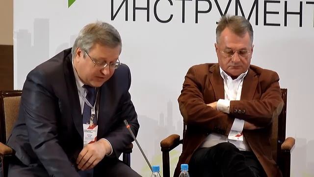 Есть ли жизнь во Владивостоке после саммита АТЭС? смотреть онлайн
