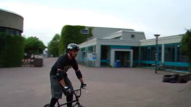Uni BMX 01 09 2006 Part2
