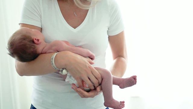 Lincoln's Newborn Session смотреть онлайн