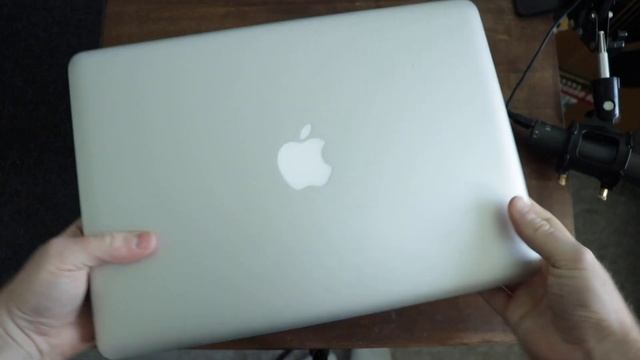 Is the 2012 Macbook Pro worth buying it in 2020? | Reviewing the 13" 2012 Macbook Pro смотреть онлайн