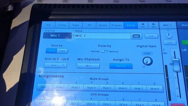 Mesa de Som QSC TOUCHMIX 16 смотреть онлайн