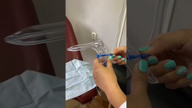 Гинеколог осмотр смотреть онлайн