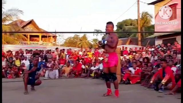 Doudou Anjiabe Vs Serpagnol, morengy Nosy be смотреть онлайн