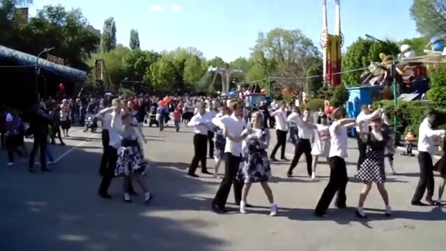 Всероссийский Хастл флешмоб под песню Катюша смотреть онлайн