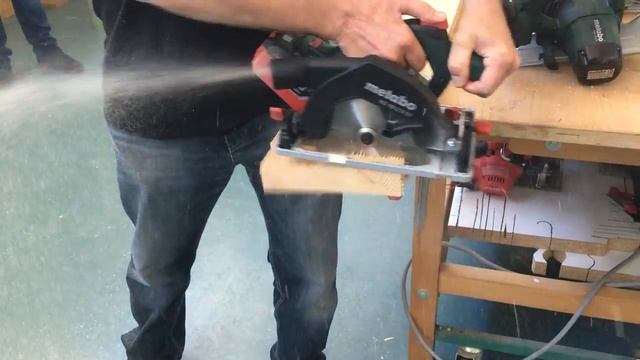 Hidralair Technical Tuesday Videos : Metabo Sierra Circular BATERÍA KS18 LTX 57 vs KSA18 LTX смотреть онлайн