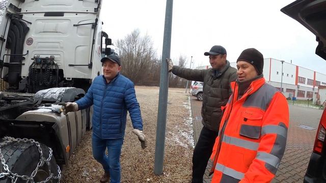 Как одевать цепи. Цепи противоскольжения. Простой дальнобой от 8 pereda4a (перезалив) смотреть онлайн