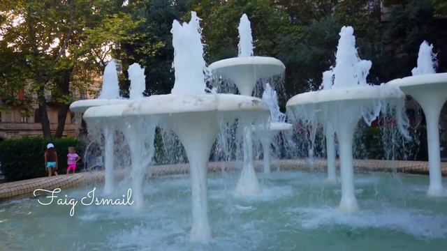 Памятник Муслиму Магомаеву на бульваре смотреть онлайн