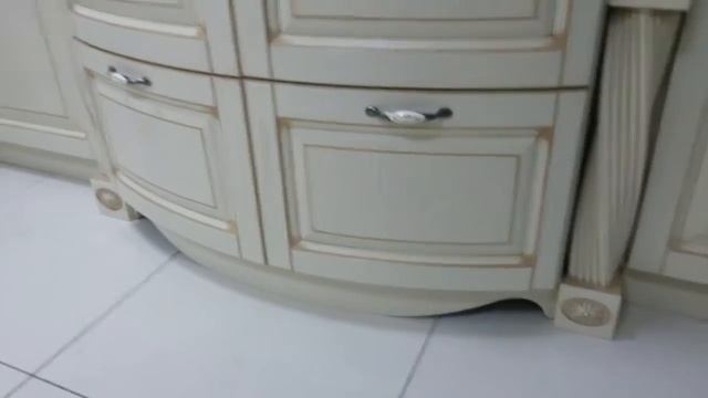 Кухня из массива белая смотреть онлайн