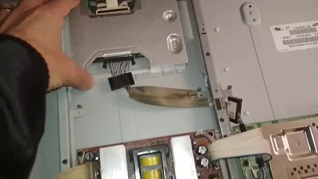 Ремонт телевизора. Нет изображения, подсветка есть. смотреть онлайн